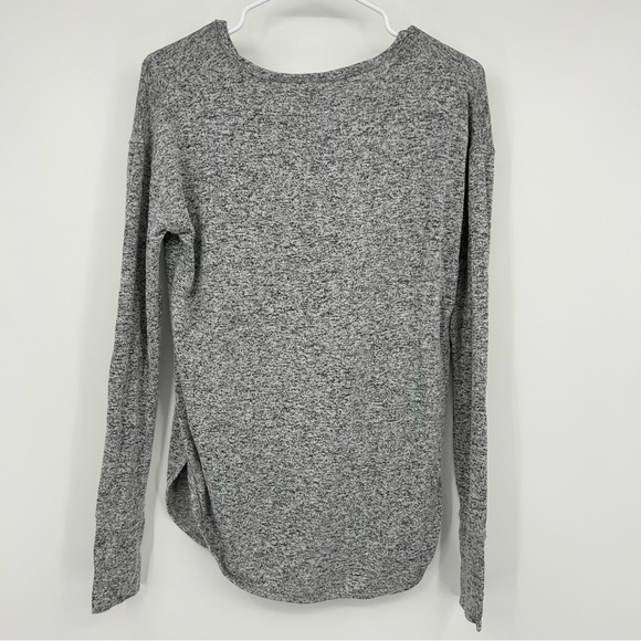 Athleta Heathered Grey Long Sleeve Top - Picture 2 of 3